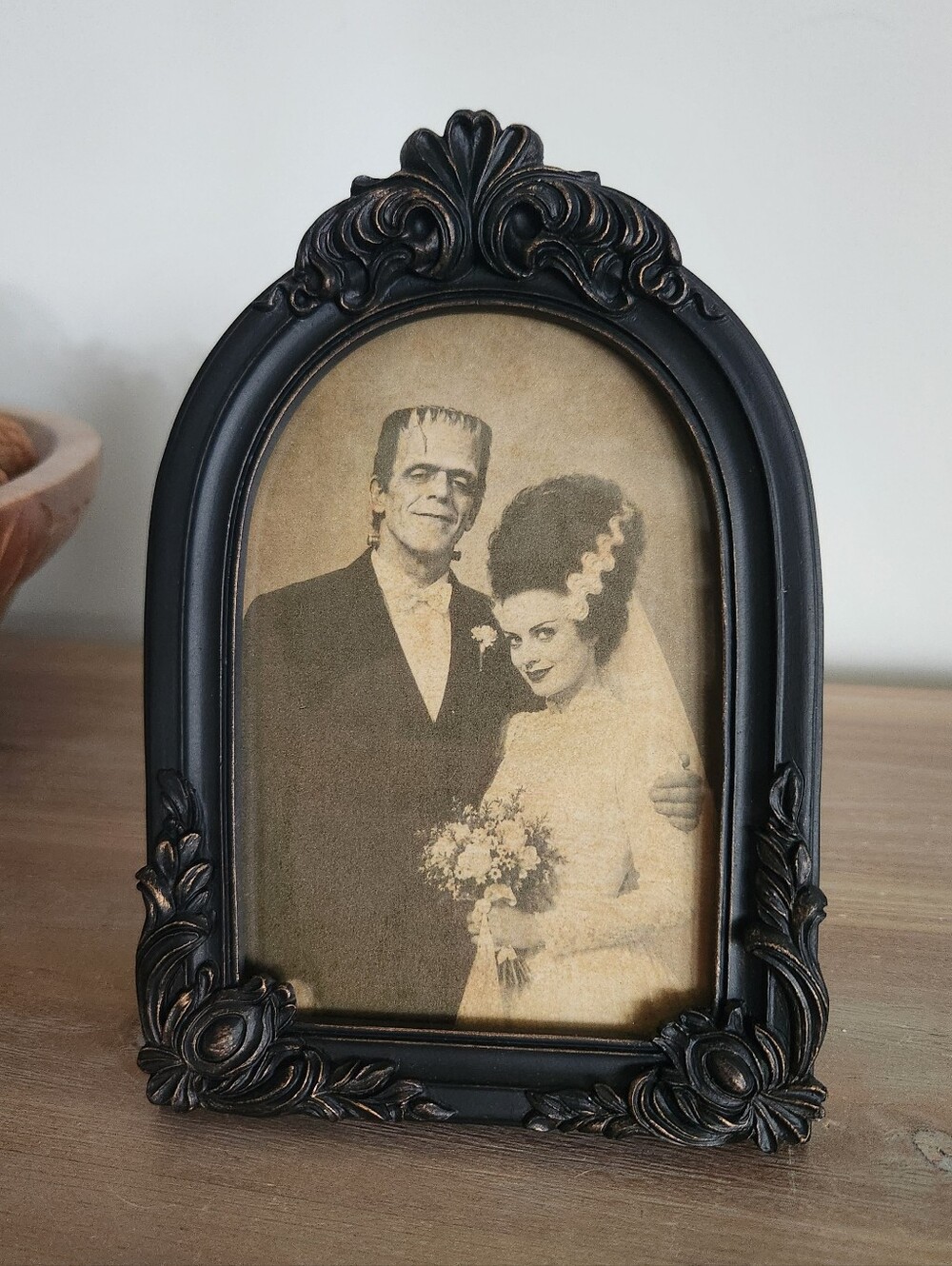 Rachel Zoe Gothic Black Ornate 4x6 Frame Halloween Frankenstein Wedding Picture